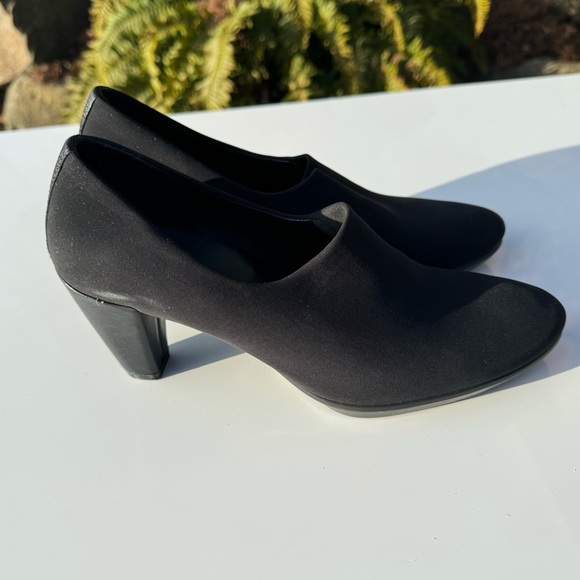 COPY - ECCO Shape 55 Plateau Shootie Black Dress Pump Heel Women Sz EU 37 / US … - Picture 1 of 6